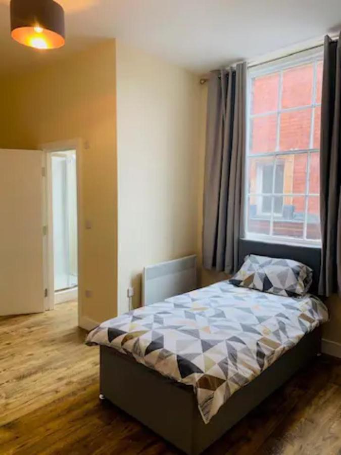 8 Fish Street, Budget City Centre Accomodation Leeds  Exterior foto